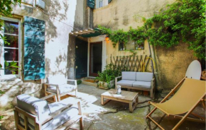 Stunning Home In Eygalières With Wifi